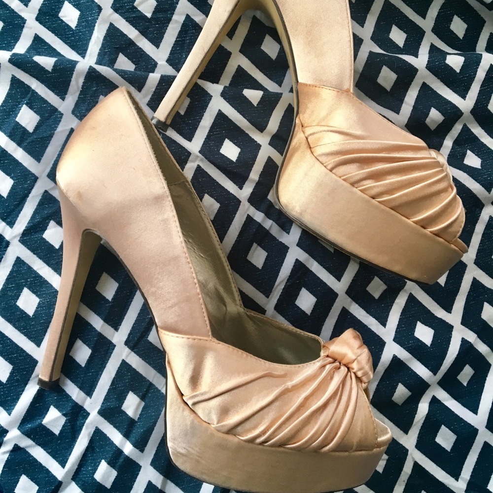 Sure Thing Sexy diva heels